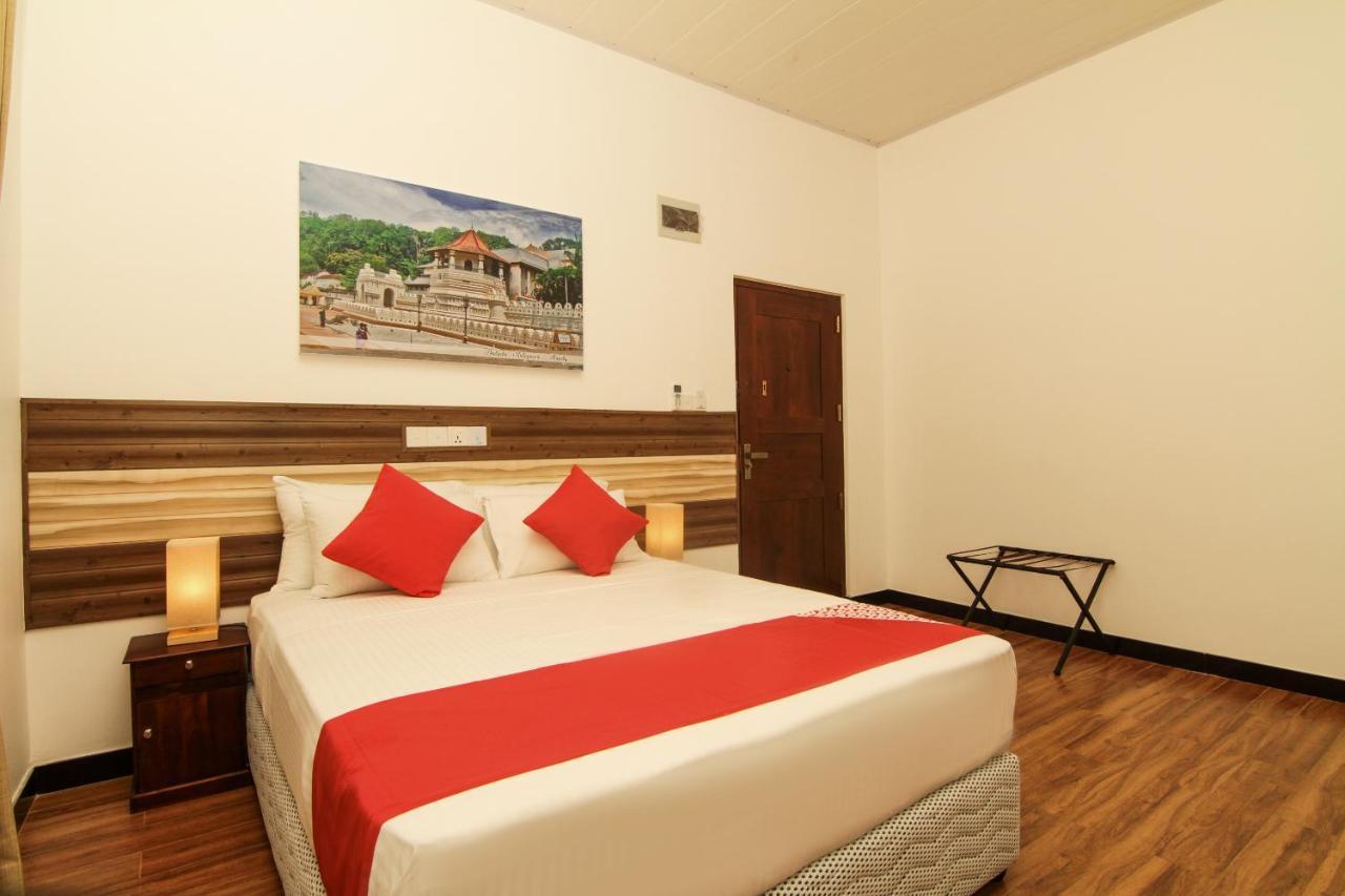 Clove Transit Hotel Kotugoda Zewnętrze zdjęcie