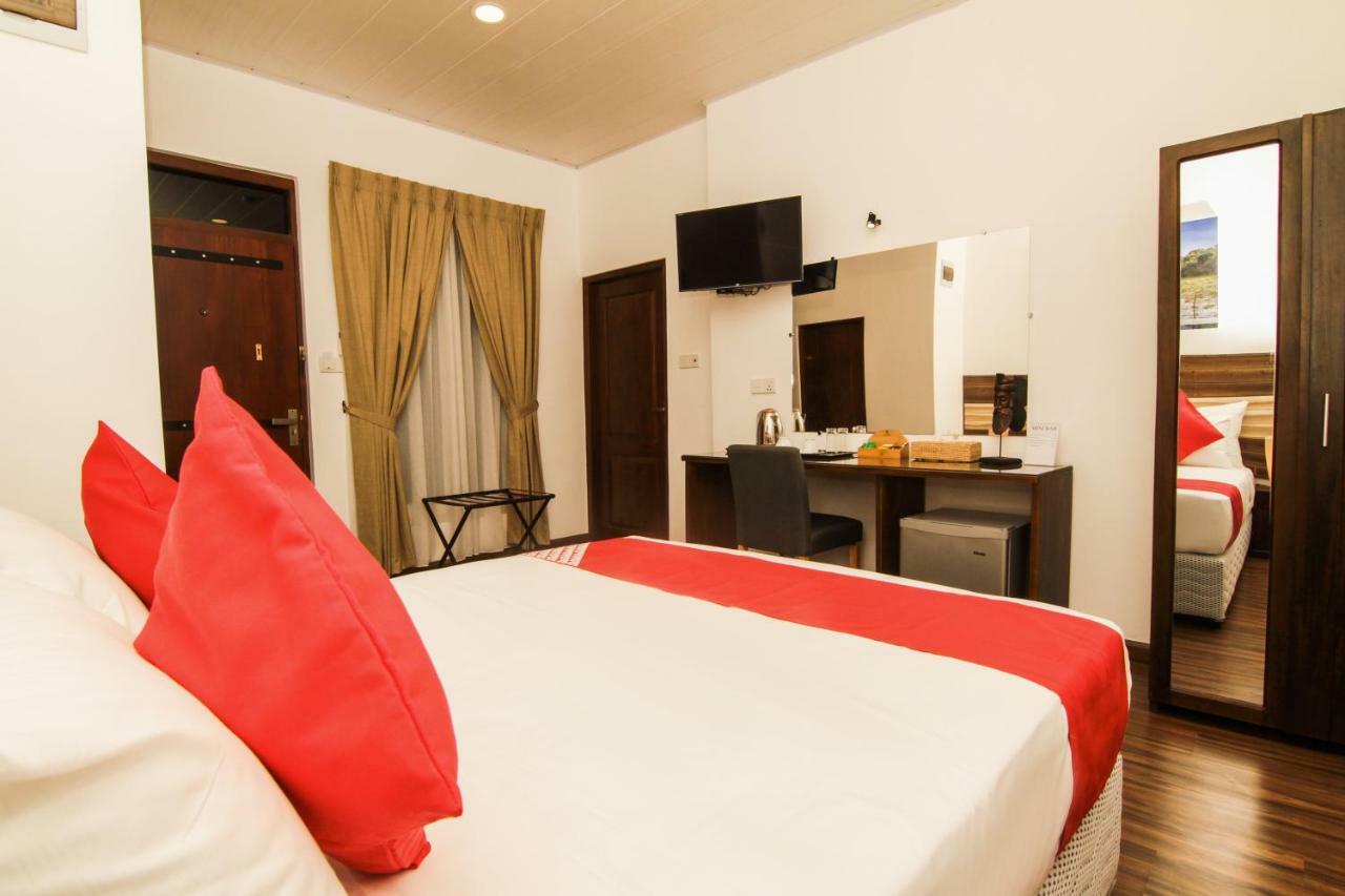 Clove Transit Hotel Kotugoda Zewnętrze zdjęcie