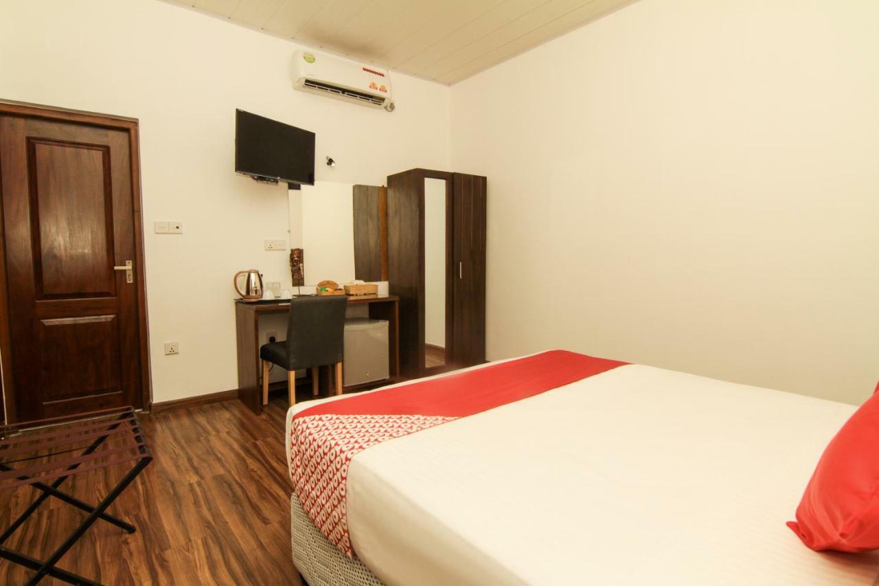 Clove Transit Hotel Kotugoda Zewnętrze zdjęcie