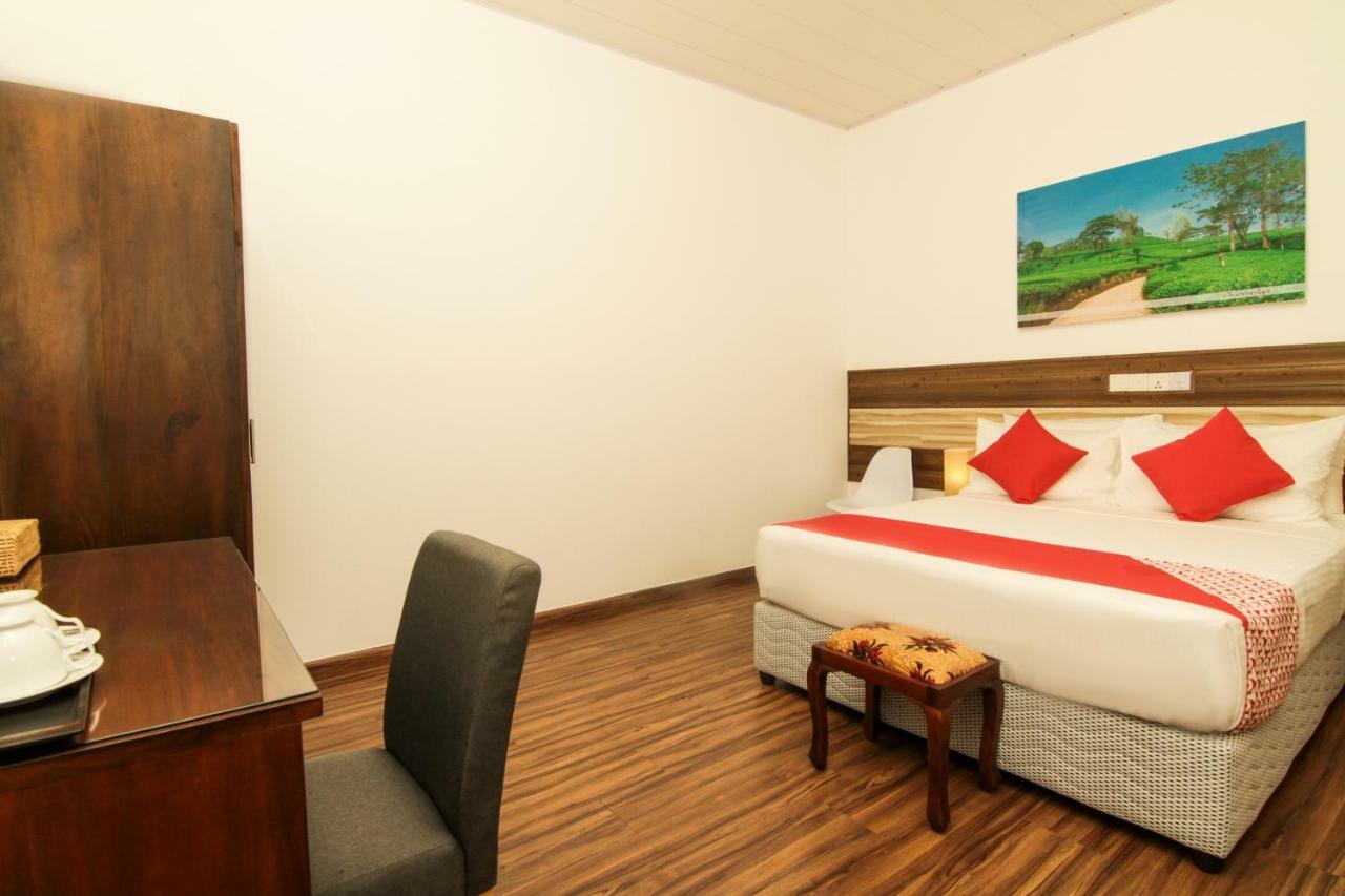 Clove Transit Hotel Kotugoda Zewnętrze zdjęcie
