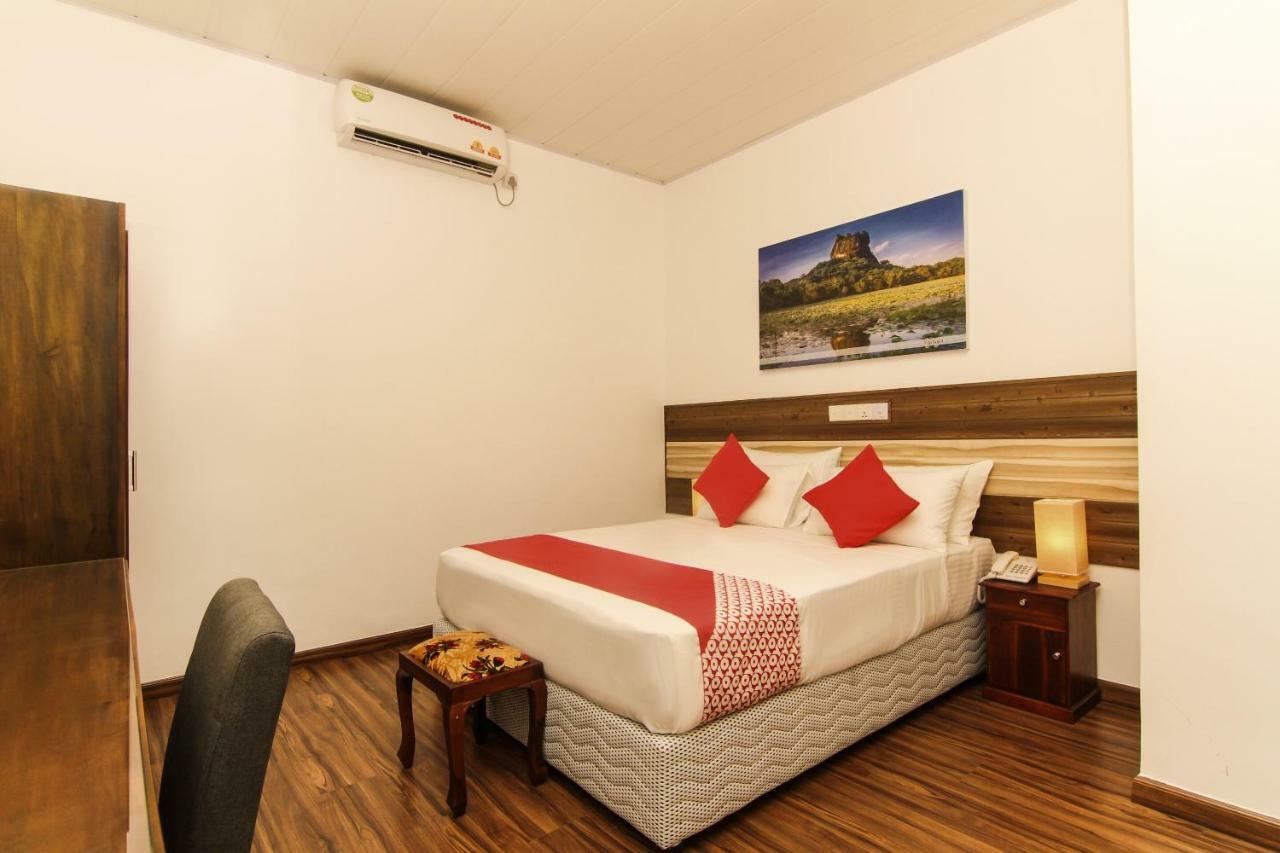 Clove Transit Hotel Kotugoda Zewnętrze zdjęcie