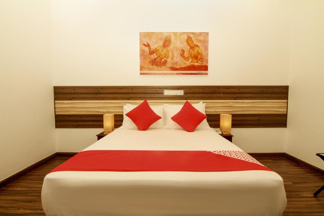 Clove Transit Hotel Kotugoda Zewnętrze zdjęcie
