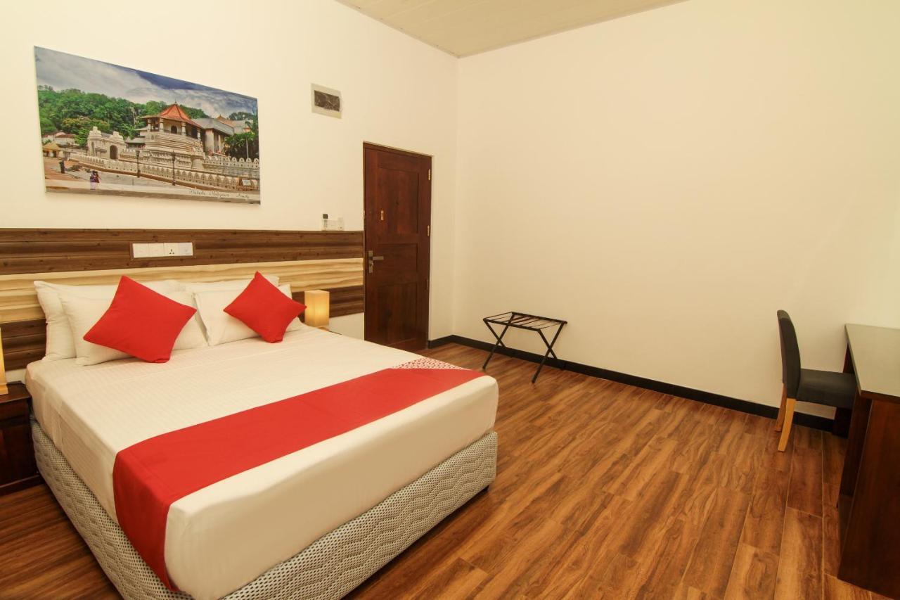 Clove Transit Hotel Kotugoda Zewnętrze zdjęcie
